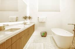 H77467 - Wells Luxury