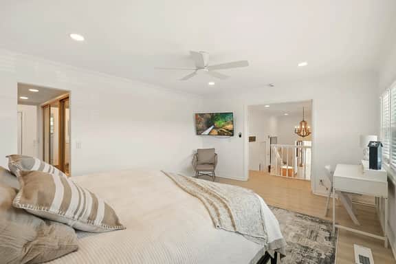 P8463 - Shores Luxury
